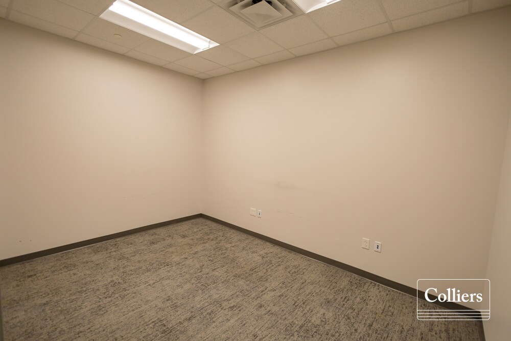 8570 Rivers Ave, North Charleston, SC à louer Photo intérieure– Image 1 sur 1