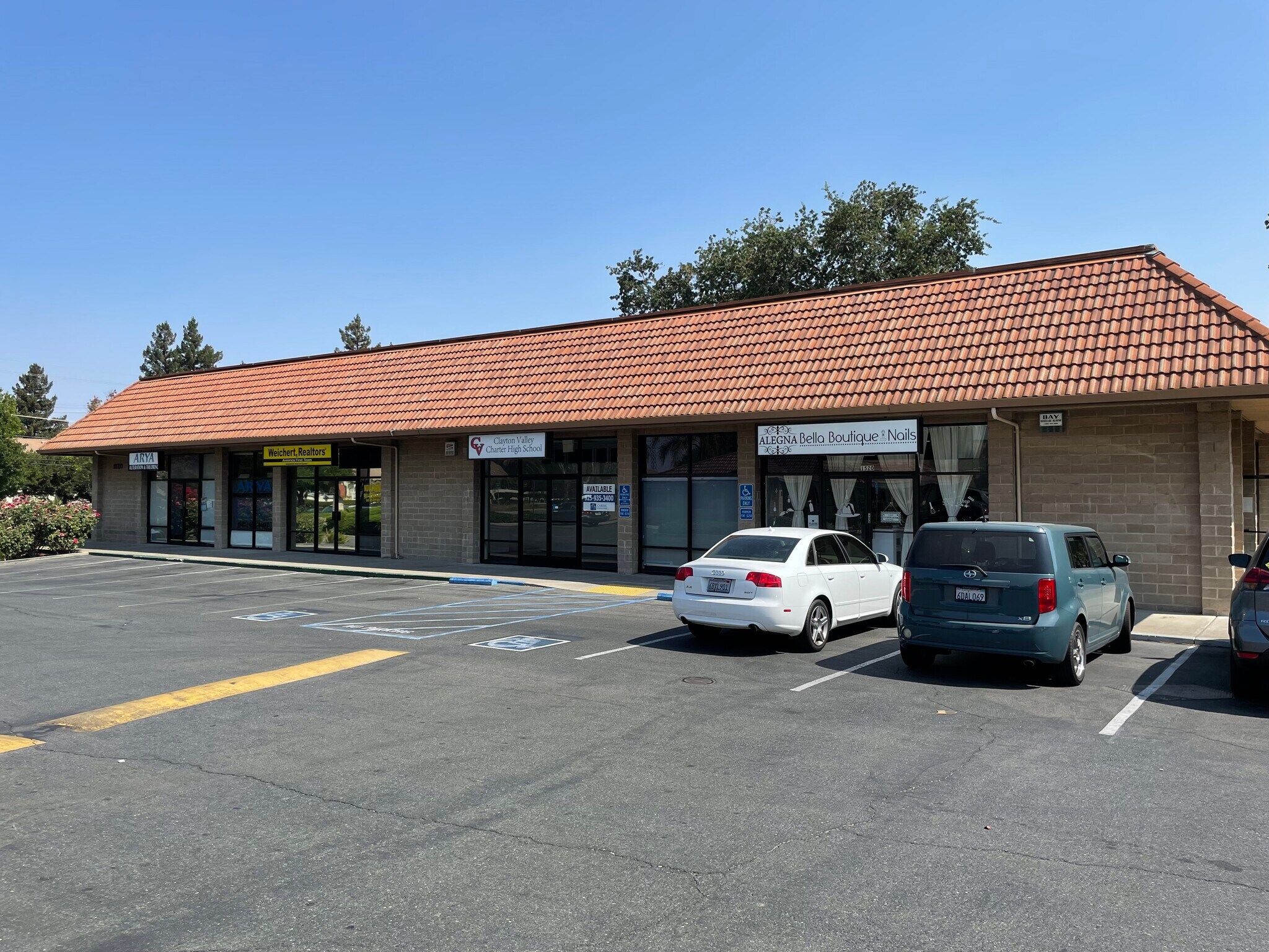 1516 Kirker Pass Rd, Concord, CA à louer Photo de l’immeuble– Image 1 sur 5