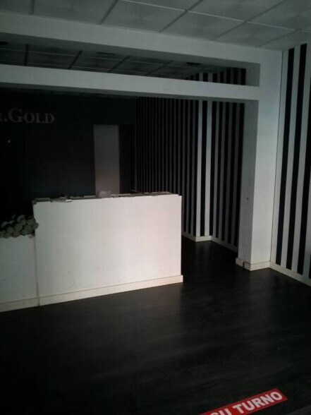 Local commercial dans El Ejido, Almería à louer - Photo de l’immeuble – Image 1 sur 3