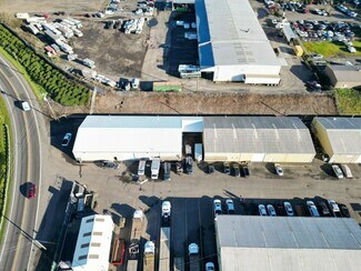 Plus de détails pour 7410 SE Johnson Creek Blvd, Portland, OR - Industriel/Logistique à louer