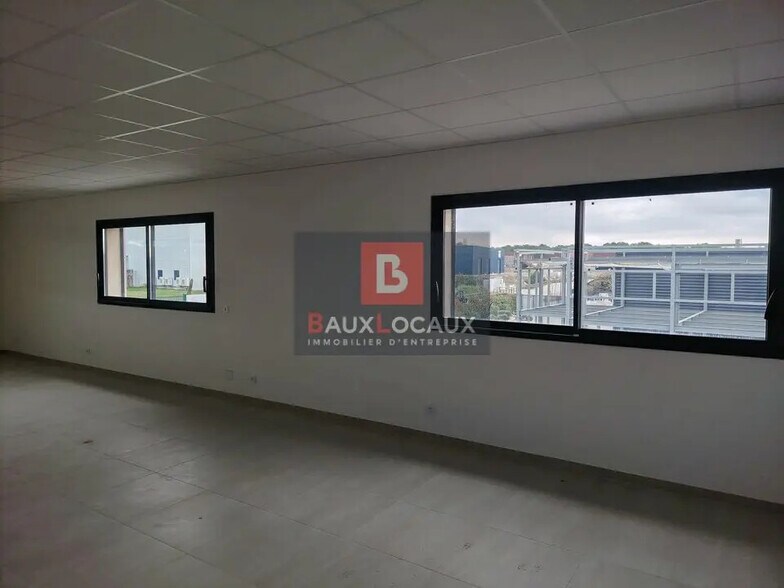 Bureau dans Lambesc à louer - Photo intérieure – Image 3 sur 7
