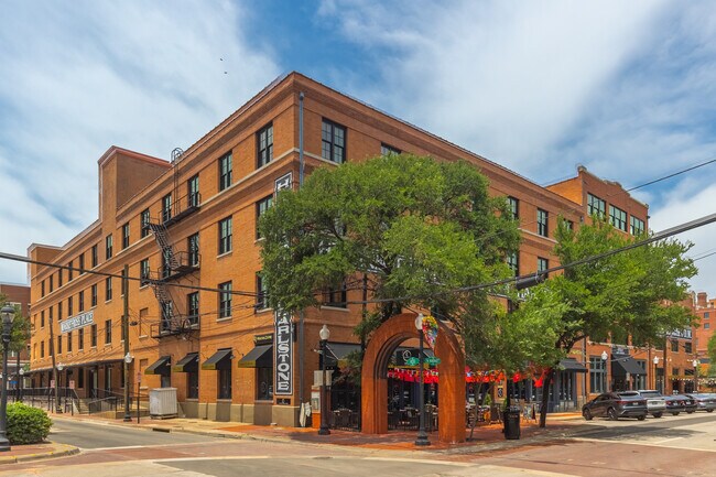Plus de détails pour 1701 N Market St, Dallas, TX - Bureau, Bureau/Local commercial à louer
