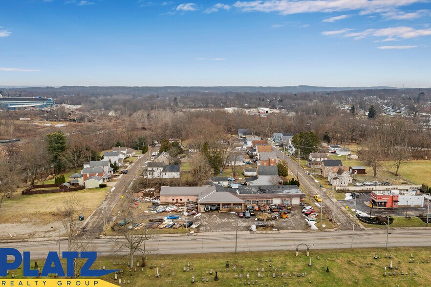 917 N Main St, Hubbard, OH à vendre - Photo de l’immeuble – Image 2 sur 12