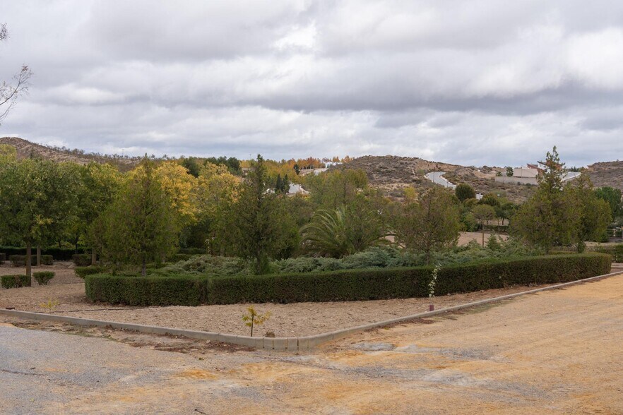 Terrain dans Dílar, Granada à vendre - Photo de l’immeuble – Image 2 sur 49