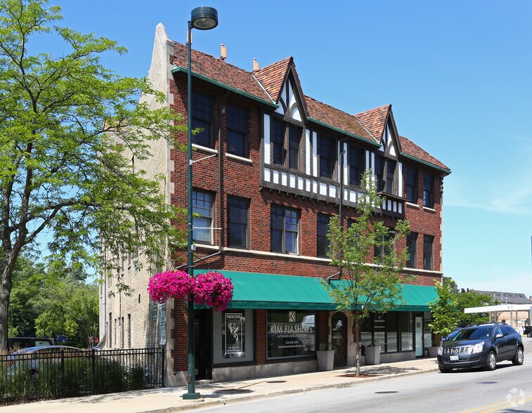 874 Green Bay Rd, Winnetka, IL à louer - Photo de l’immeuble – Image 2 sur 3
