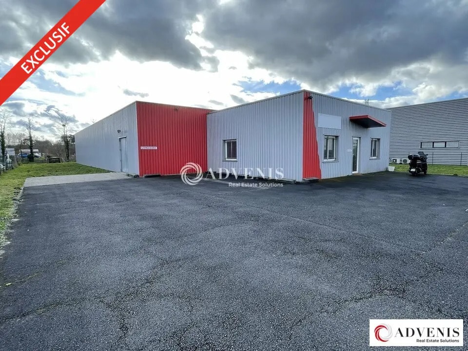 Local d'activités dans Saint-Médard-en-Jalles à vendre Photo de l’immeuble– Image 1 sur 6