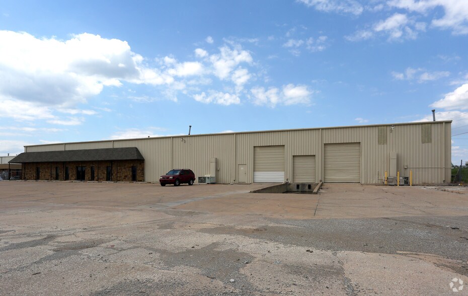12337 E 1st St, Tulsa, OK à louer - Photo de l’immeuble – Image 2 sur 2