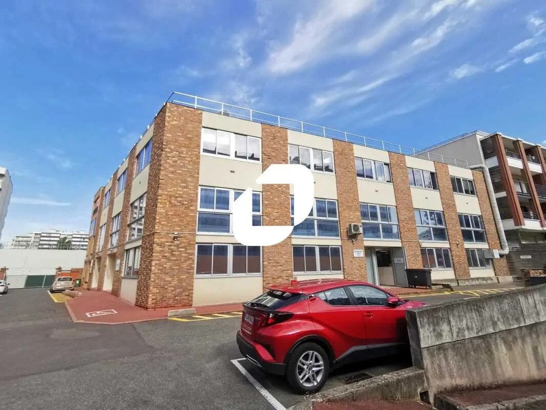 47-49 Rue De La Vanne, Montrouge à louer Photo de l’immeuble– Image 1 sur 57