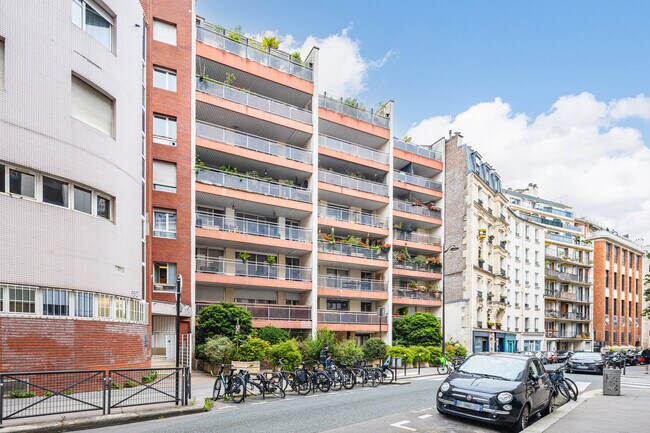 Plus de détails pour 44-46 Rue Duhesme, Paris - Bureau à vendre