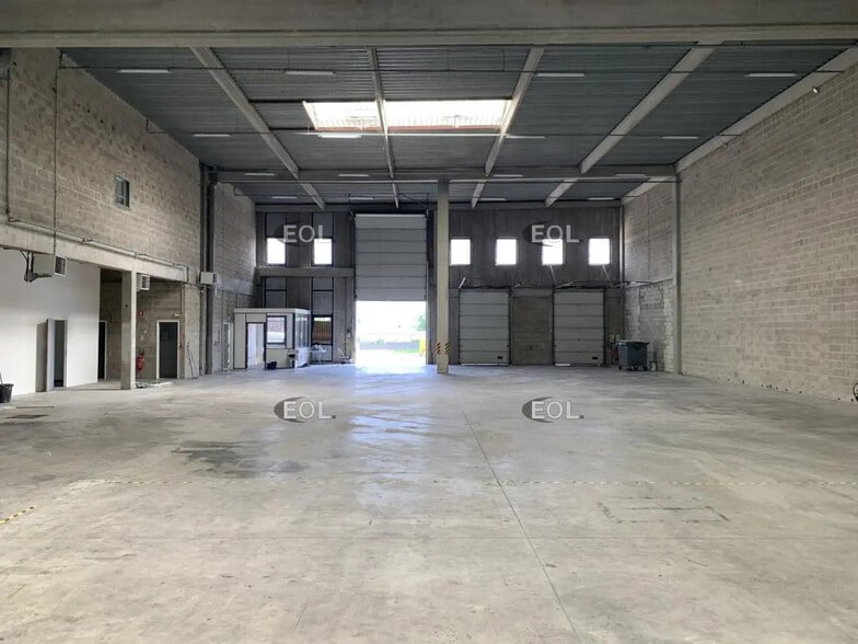 Industriel/Logistique dans Herblay-sur-Seine à louer - Photo de l’immeuble – Image 2 sur 11