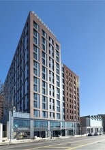 The Peninsula, Bronx, NY à louer Photo de l’immeuble– Image 1 sur 7