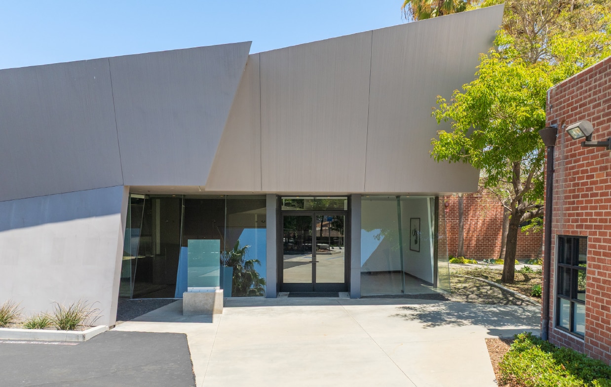10113 Jefferson Blvd, Culver City, CA à louer Photo de l’immeuble– Image 1 sur 9