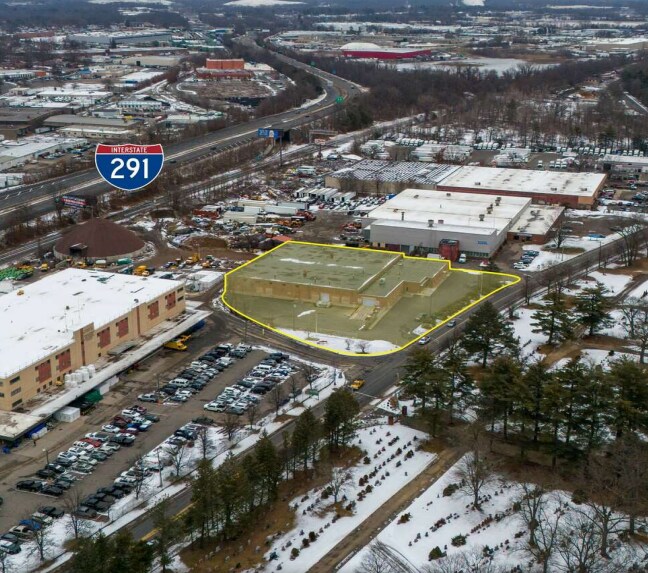 120 Tapley St, Springfield, MA à louer - Photo de l’immeuble – Image 1 sur 8