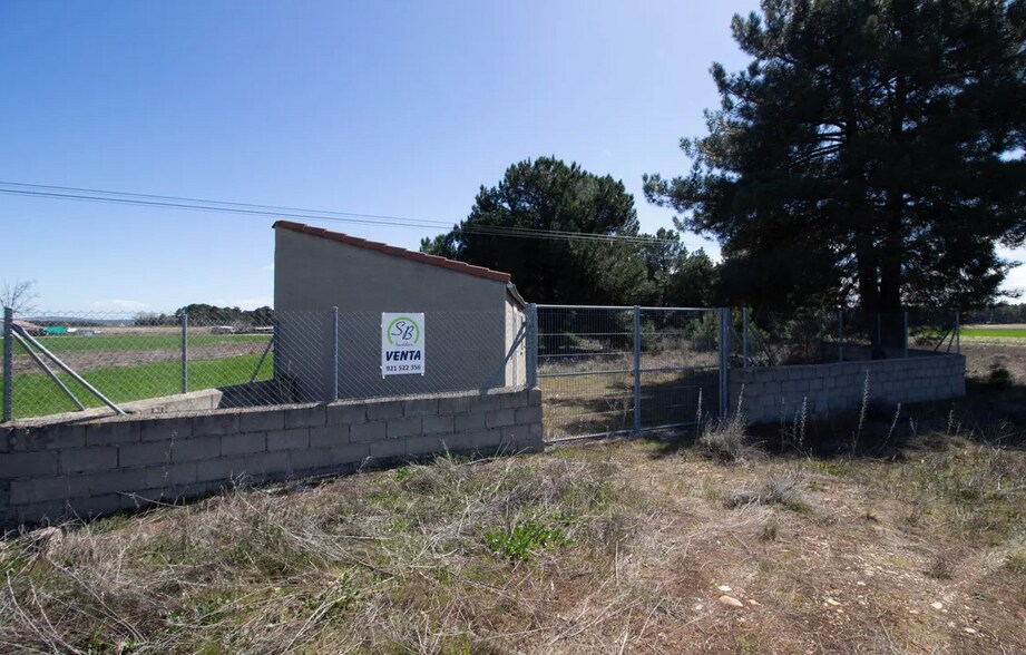 Industriel/Logistique dans Fuenterrebollo, Segovia à vendre - Photo de l’immeuble – Image 3 sur 8