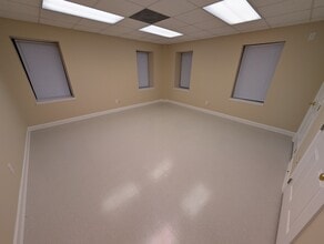 4065 Powhatan Rd, Clayton, NC à louer Photo intérieure– Image 2 sur 2