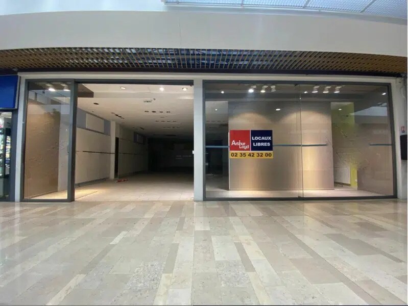 Local commercial dans Le Havre à louer Photo de l’immeuble– Image 1 sur 3