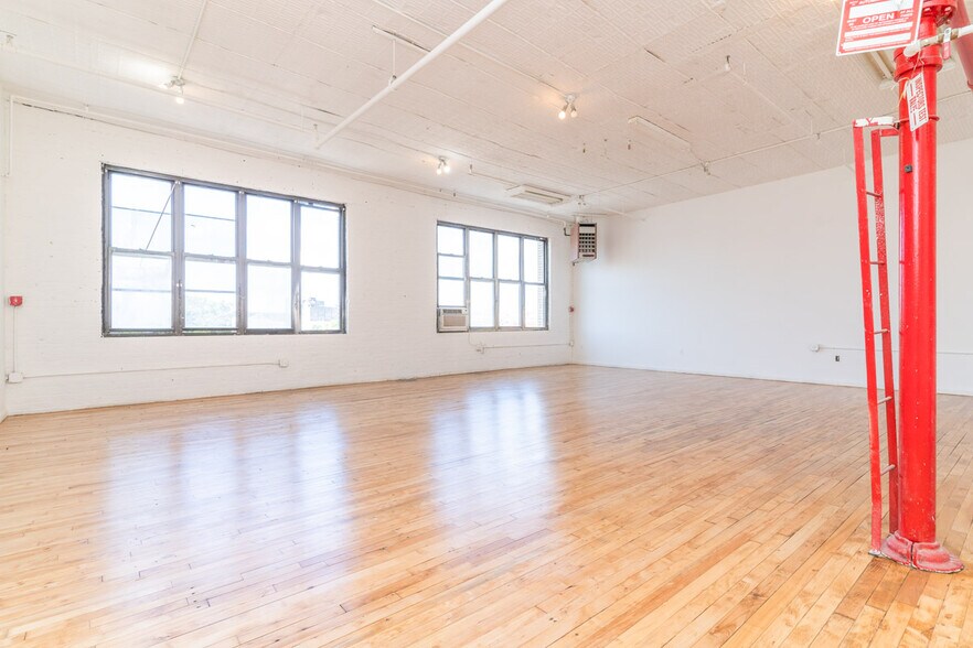 117 Grattan St, Brooklyn, NY à louer - Photo intérieure – Image 2 sur 14