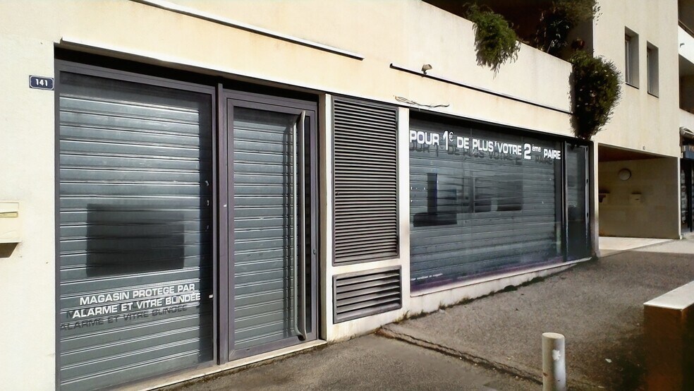 Avenue Gabriel Peri, Aubagne à louer - Photo de l’immeuble – Image 2 sur 7
