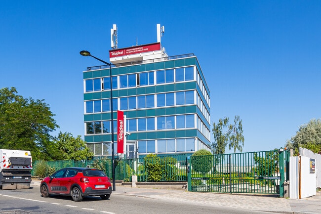 Plus de détails pour 32 Rue Du Landy, Aubervilliers - Industriel/Logistique à louer