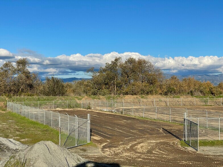 265 River Rd, Salinas, CA à louer - Photo de l’immeuble – Image 1 sur 1