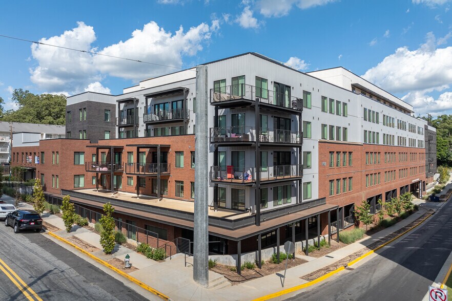 230 N Finley St, Athens, GA à louer - Photo de l’immeuble – Image 1 sur 9