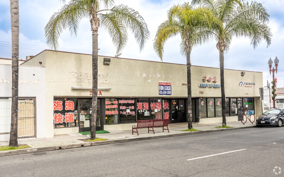 251-257 Garvey Ave, Monterey Park, CA à vendre - Photo de l’immeuble – Image 2 sur 3