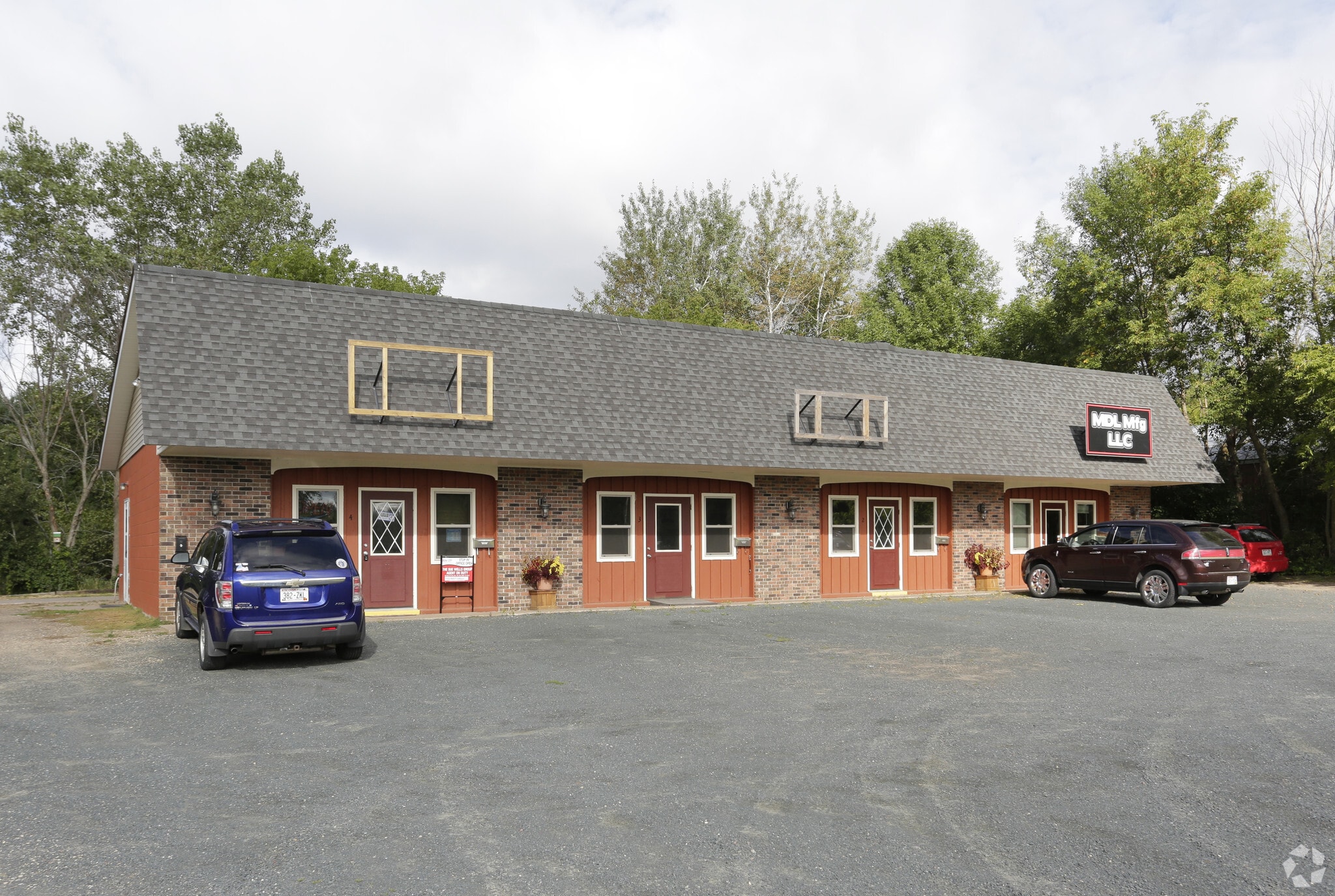 543 State Road 46, Amery, WI à louer Photo principale– Image 1 sur 4