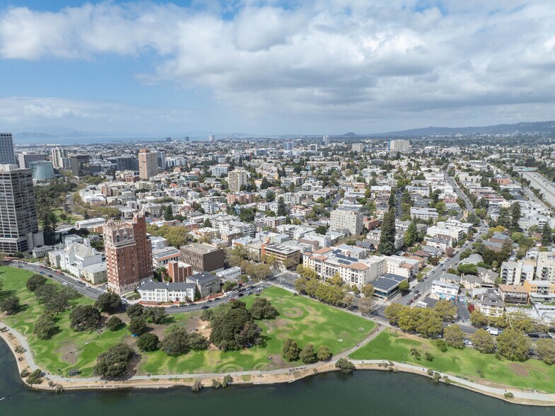 440 Grand Ave, Oakland, CA à vendre - Photo de l’immeuble – Image 3 sur 4
