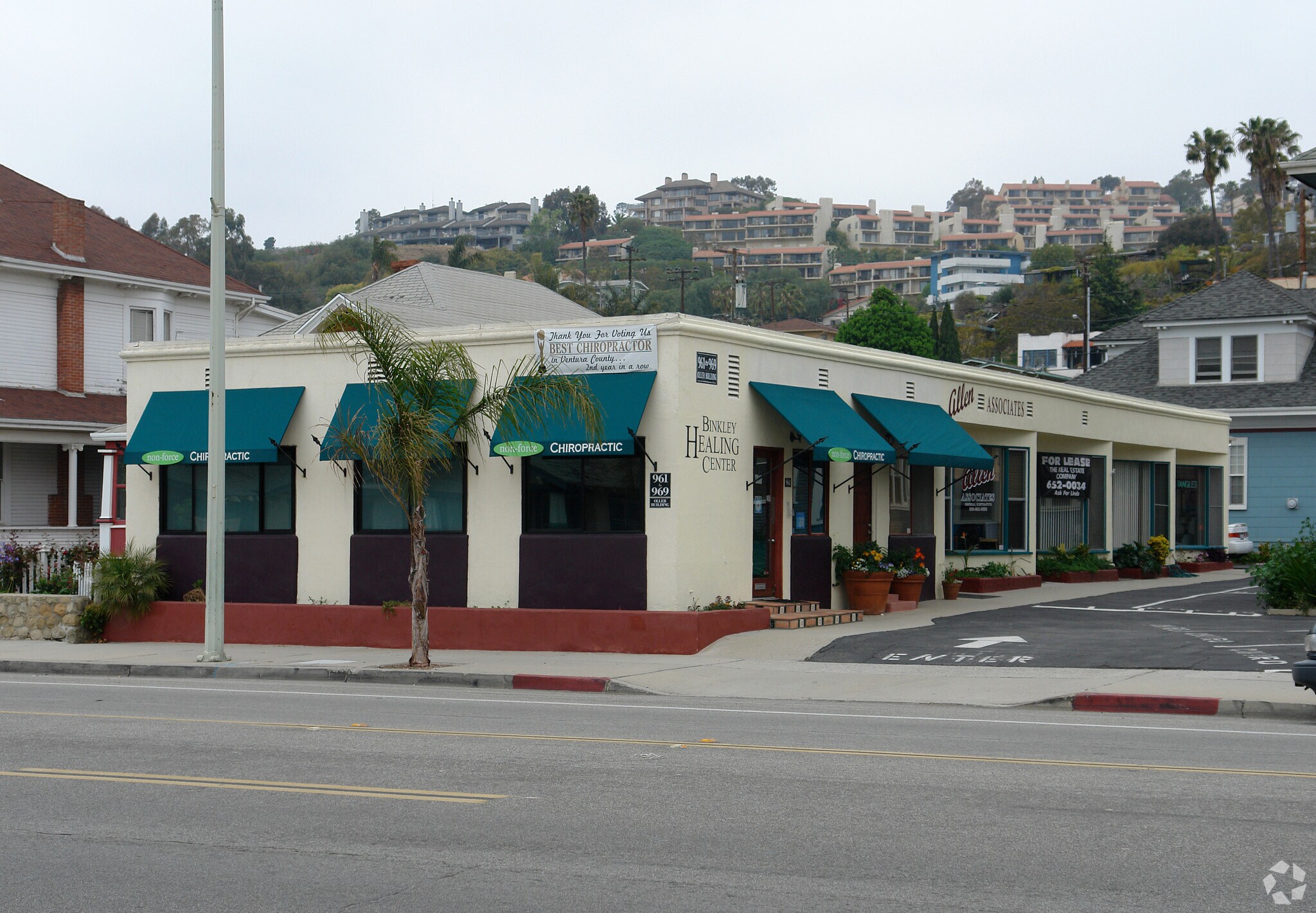 961-969 E Main St, Ventura, CA à louer Photo principale– Image 1 sur 4