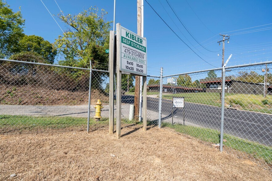 2510 Kibler Rd, Van Buren, AR à vendre - Photo de l’immeuble – Image 2 sur 23