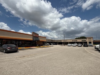 Plus de détails pour 5400 Bellaire Blvd, Bellaire, TX - Local commercial à louer