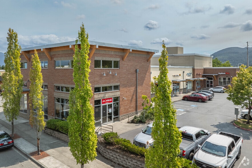 7811-7917 Center Blvd SE, Snoqualmie, WA à louer - Photo principale – Image 1 sur 10