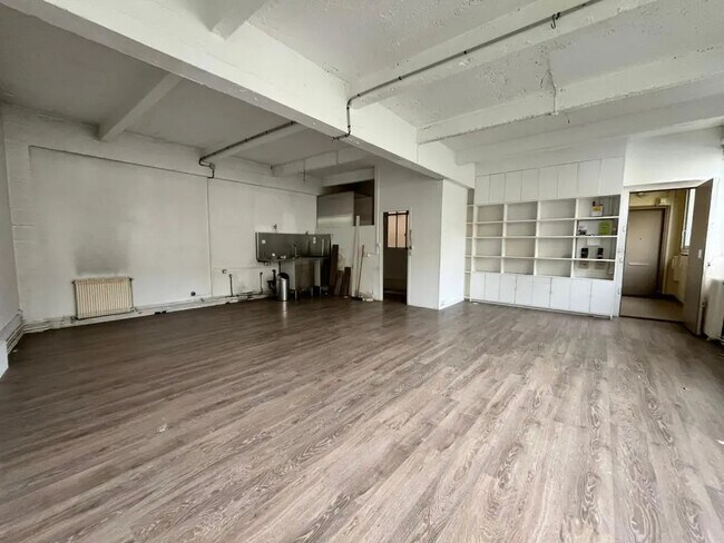 Plus de détails pour 85 Rue Mouffetard, Paris - Bureau à louer