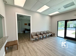 9955 SE Federal Hwy, Hobe Sound, FL à louer Photo intérieure– Image 1 sur 18
