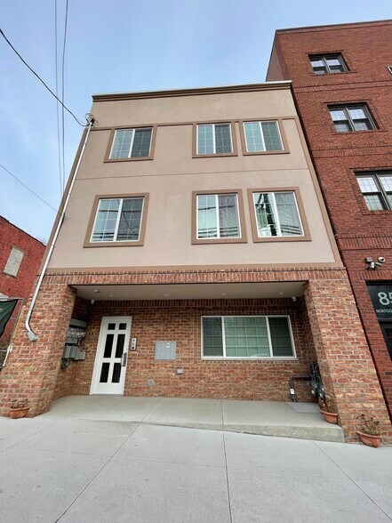 83 Montgomery Ave, Staten Island, NY à vendre - Photo de l’immeuble – Image 2 sur 4
