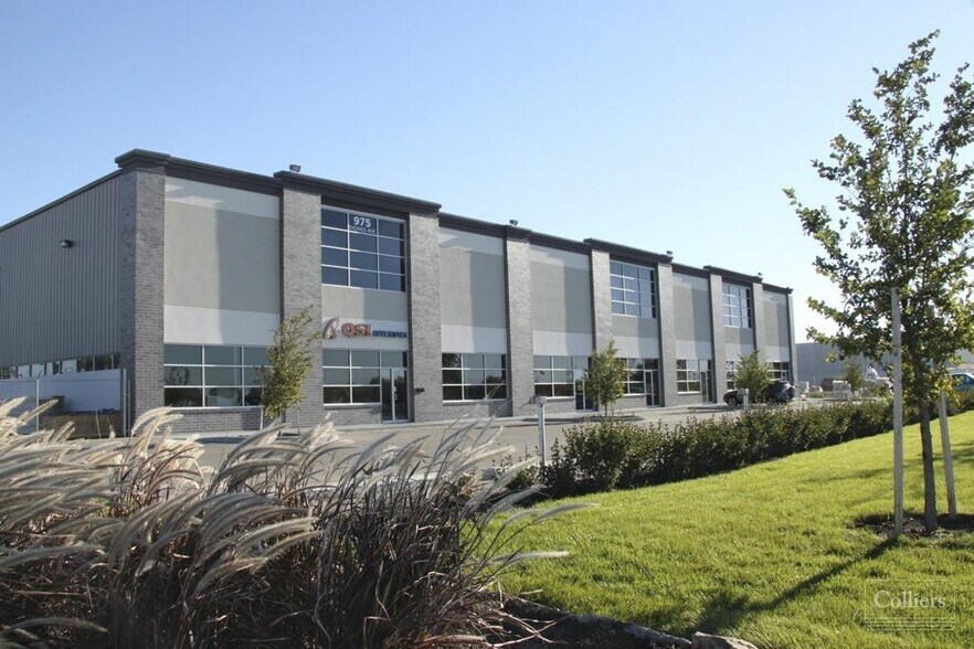 975 Thomas Ave, Winnipeg, MB à louer - Photo de l’immeuble – Image 1 sur 2