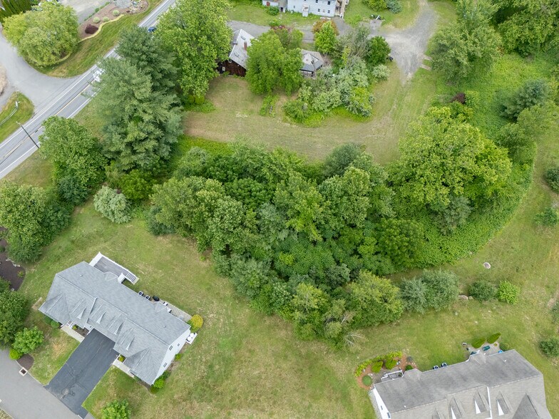 329 Kent Rd, New Milford, CT à vendre - Photo de l’immeuble – Image 3 sur 41