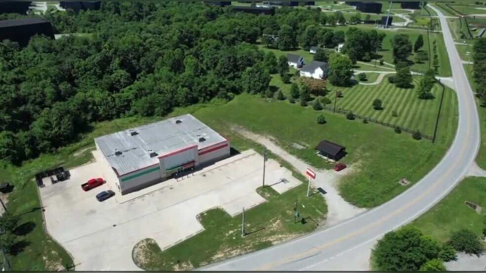 4983 KY-52, Loretto, KY à vendre - Vidéo sur l’annonce professionnelle – Image 2 sur 8