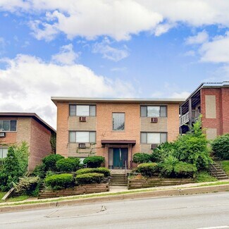 Plus de détails pour 2019 W 111th St, Chicago, IL - Logement à vendre