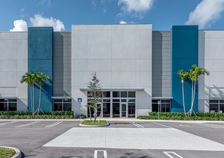 Plus de détails pour 1991 N Powerline Rd, Pompano Beach, FL - Industriel/Logistique à louer