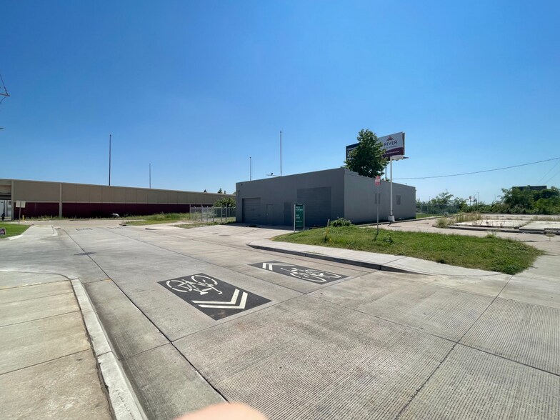 11 S Western Ave, Oklahoma City, OK à louer - Photo de l’immeuble – Image 3 sur 4