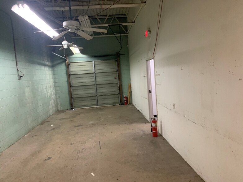 2520 Sycamore St, Harrisburg, PA à louer - Photo intérieure – Image 2 sur 8