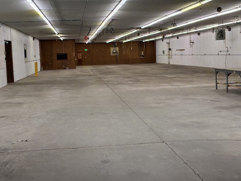 1851 Dogwood Rd, Bremen, IN à vendre - Photo intérieure – Image 3 sur 11