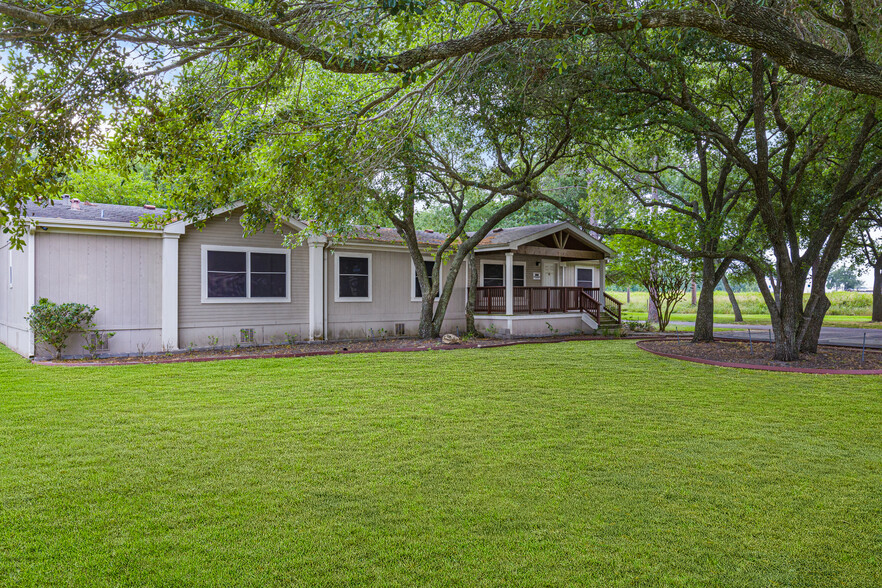 9949 Clodine Rd, Richmond, TX à vendre - Photo de l’immeuble – Image 3 sur 32