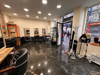 Plus de détails pour Local commercial à vendre