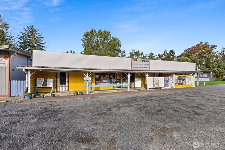 20639 Old Hwy 99 SW, Rochester, WA à vendre - Photo principale – Image 1 sur 6