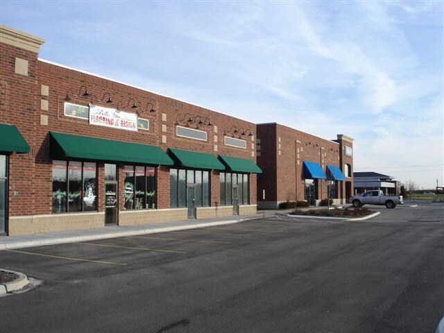 471-479 Briargate Dr, South Elgin, IL à vendre - Photo de l’immeuble – Image 2 sur 20