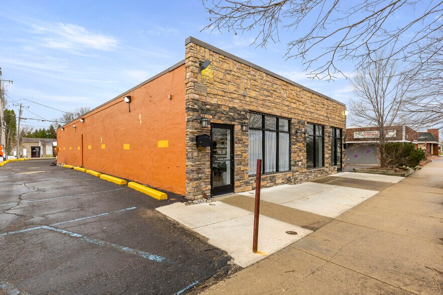 25033-25037 W Warren St, Dearborn Heights, MI à louer - Photo de l’immeuble – Image 3 sur 12