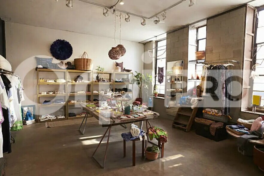 Local commercial dans Compiègne à louer - Photo de l’immeuble – Image 3 sur 4