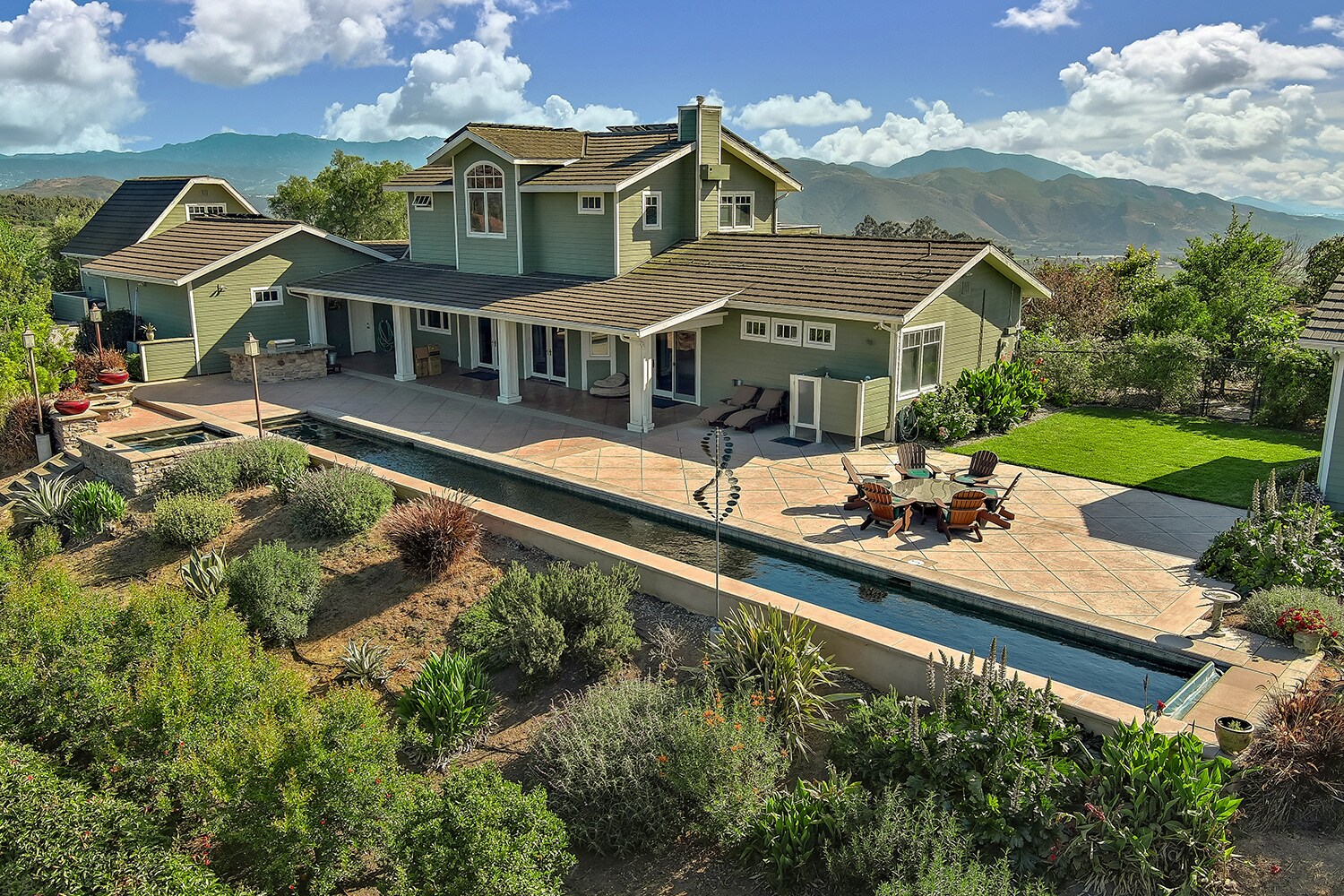 10255 Presilla Rd, Santa Rosa Valley, CA à vendre Photo principale– Image 1 sur 4